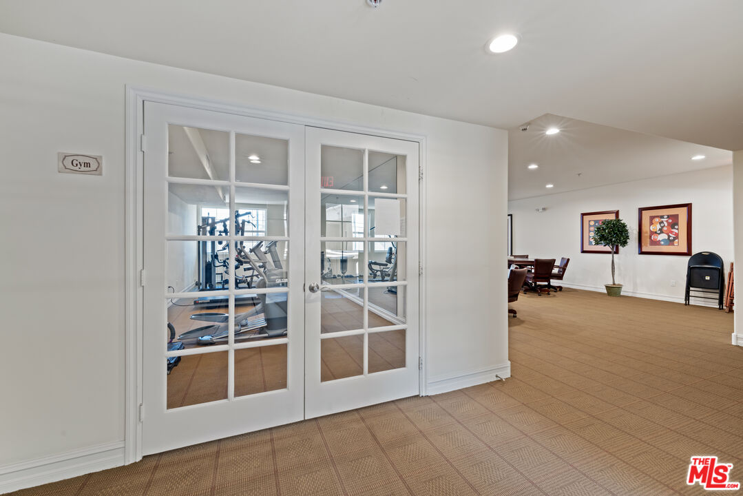 14242 Burbank Blvd Unit: 103