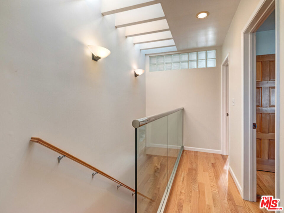 2912 11th St Unit: 3