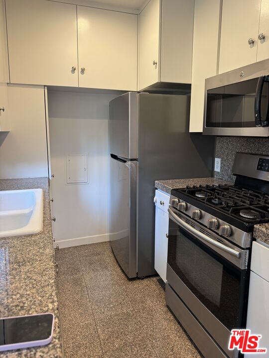 2912 11th St Unit: 3