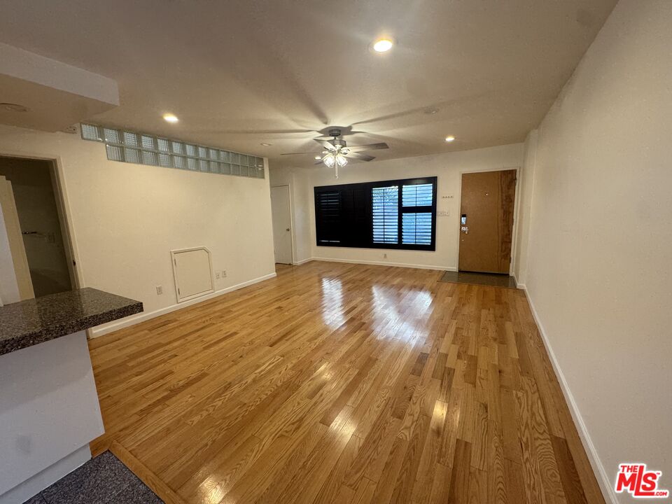 2912 11th St Unit: 3