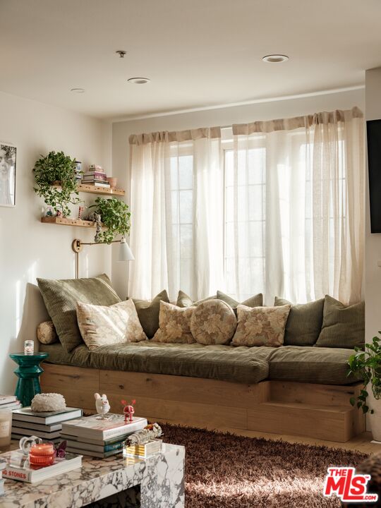 10648 Woodbridge St Unit: 306