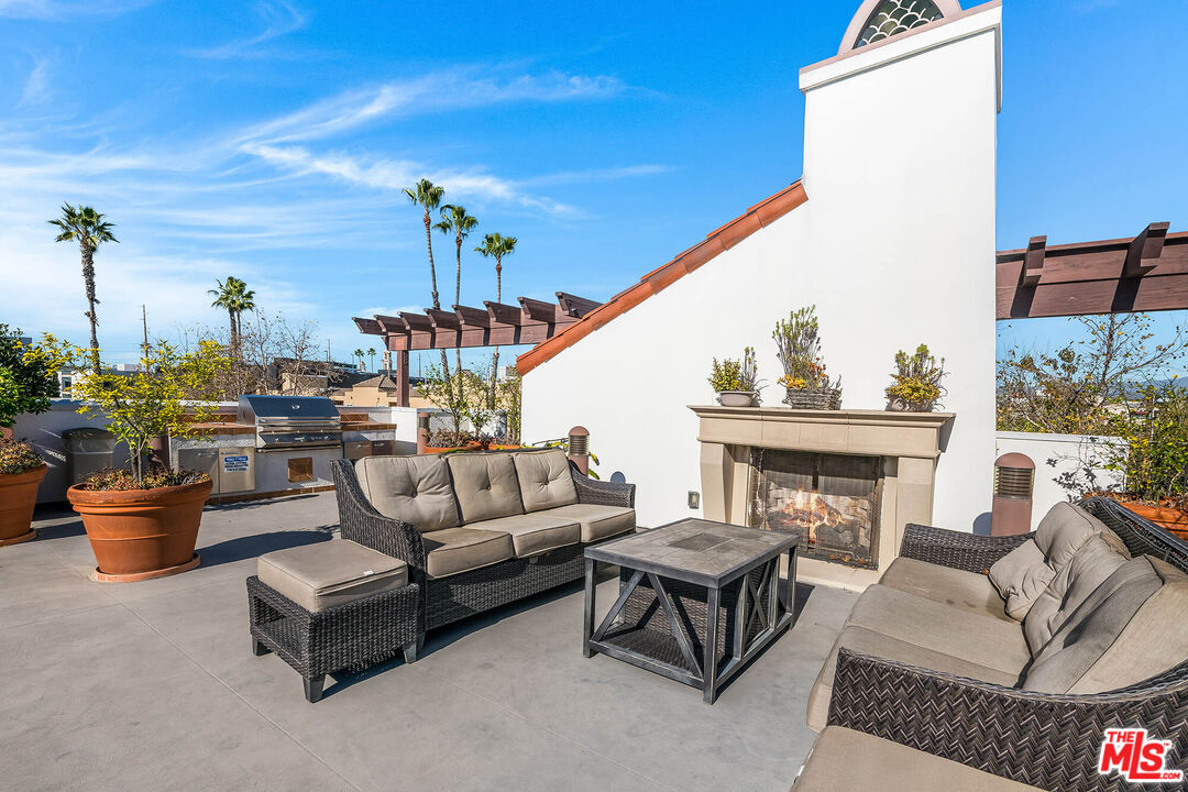 10648 Woodbridge St Unit: 306