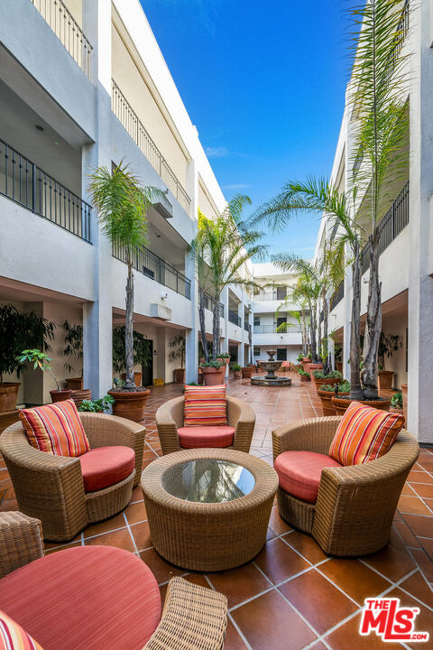 10648 Woodbridge St Unit: 306