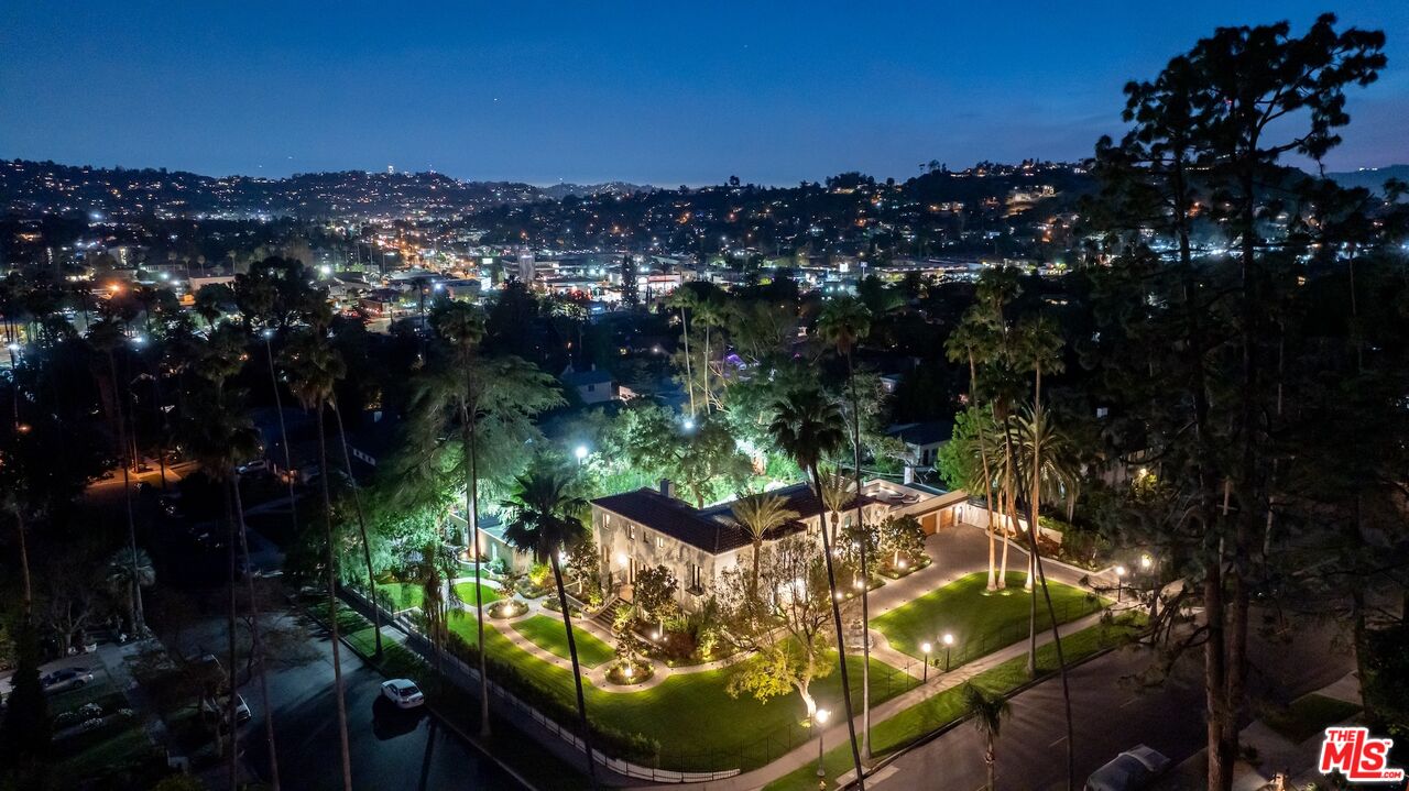 2110 Hill Dr