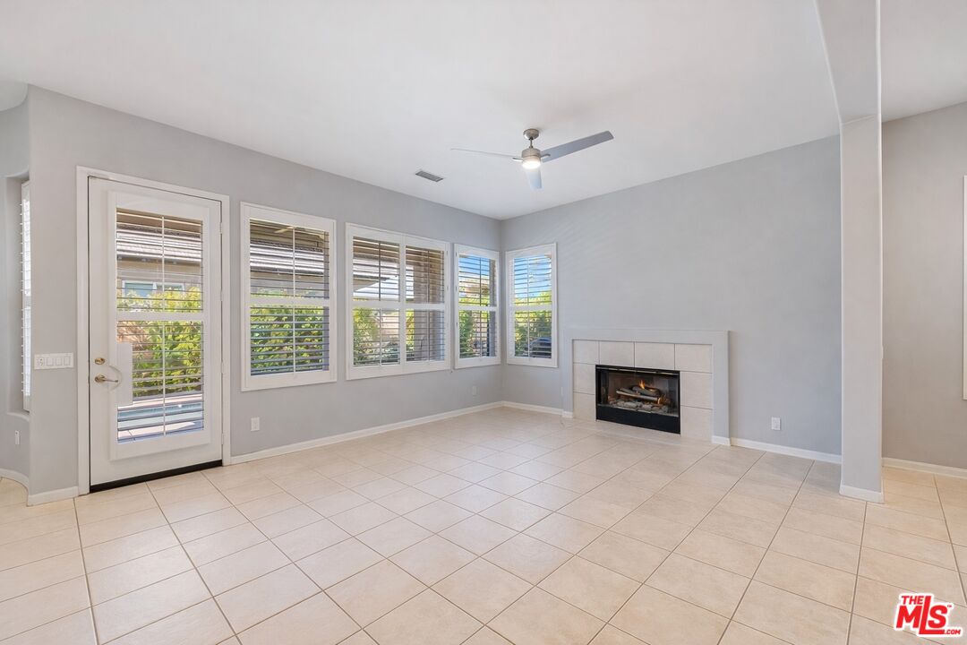 37 Shoreline Dr