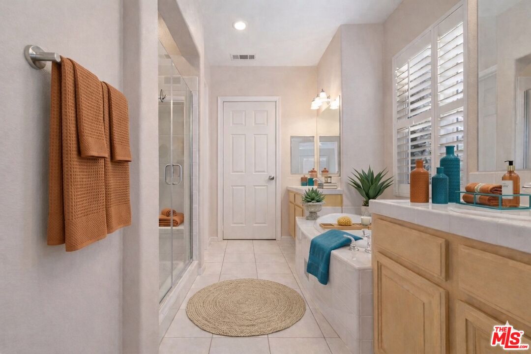 37 Shoreline Dr