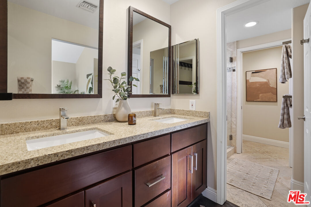 384 E Del Mar Blvd