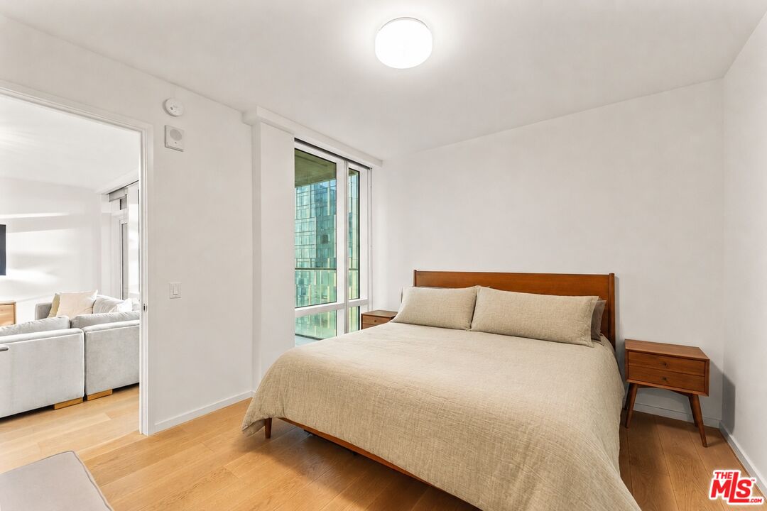 877 Francisco St Unit: 1716