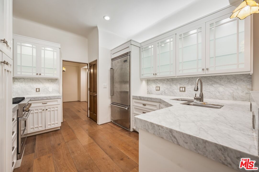 15500 W Sunset Blvd Unit: 105