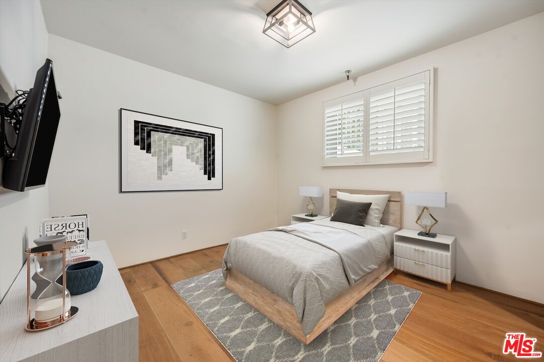 15500 W Sunset Blvd Unit: 105