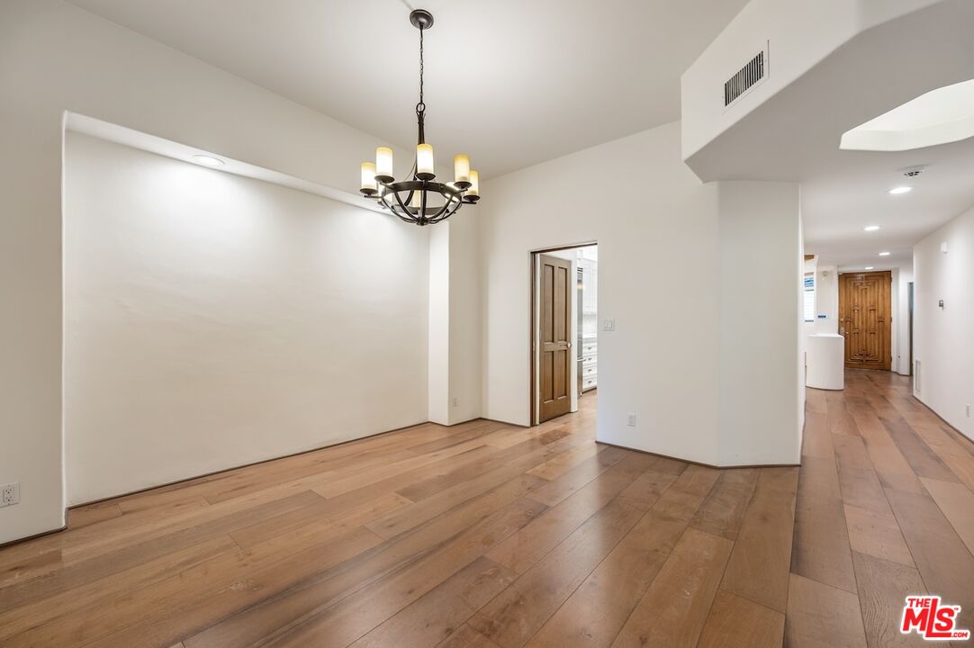 15500 W Sunset Blvd Unit: 105