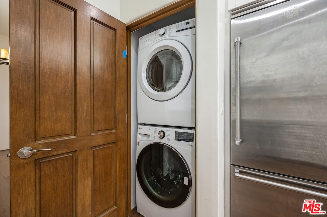 15500 W Sunset Blvd Unit: 105