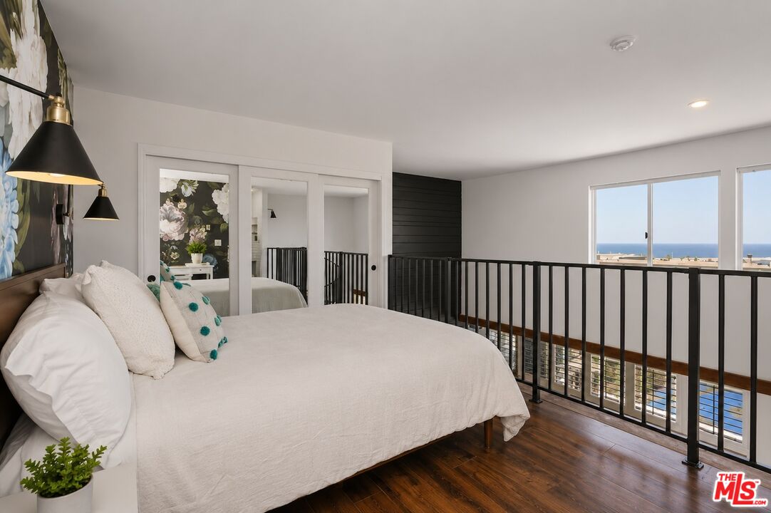 220 The Village Unit: 304