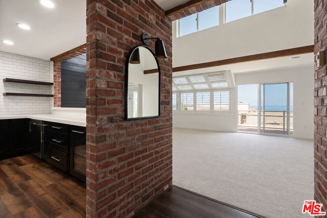 220 The Village Unit: 304