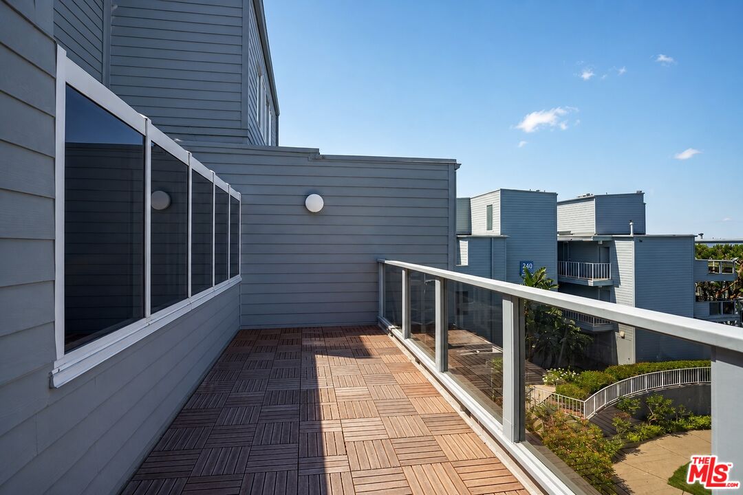 220 The Village Unit: 304