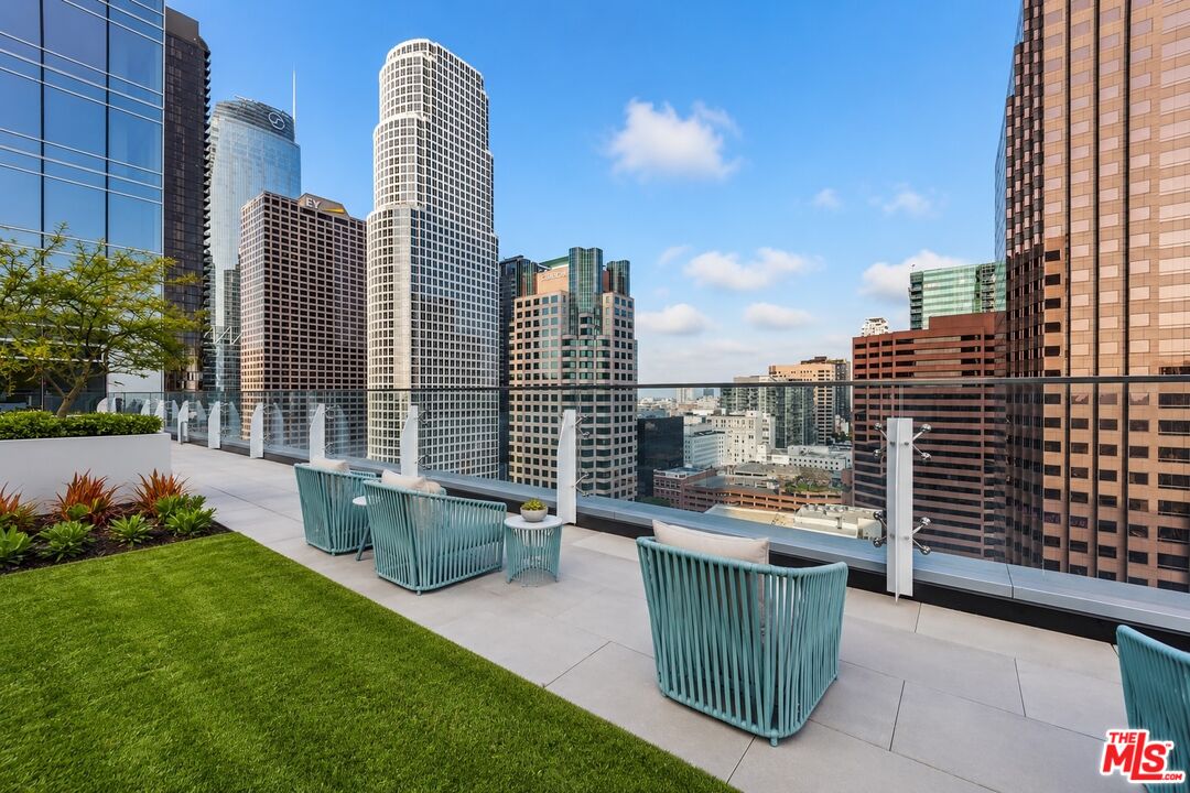 877 Francisco St Unit: 1716