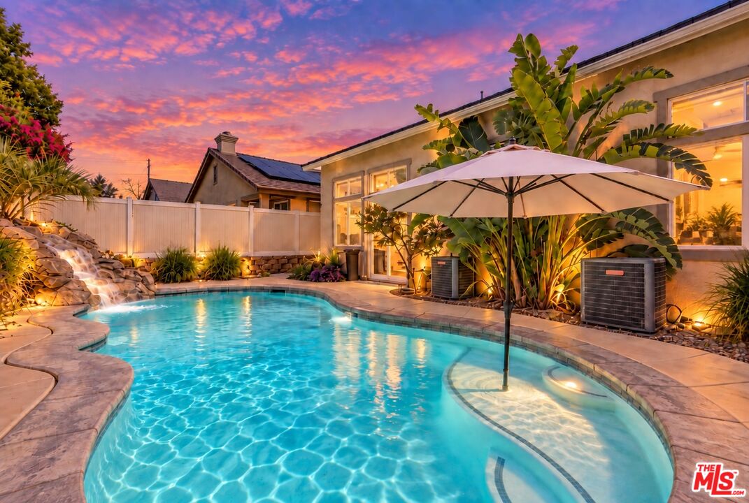 950 Brownie Way