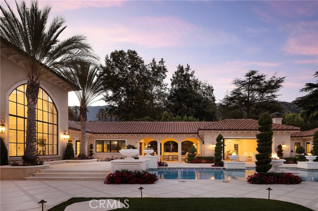 100 Palm Hill LN