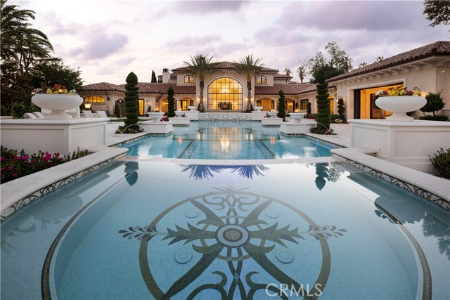 100 Palm Hill LN