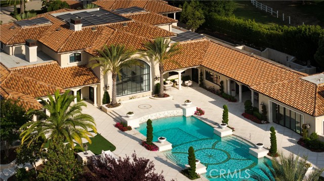 100 Palm Hill LN