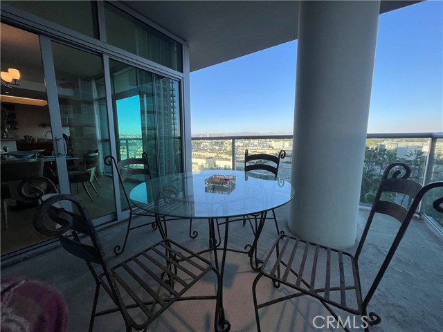 13700 Marina Pointe Dr, #924