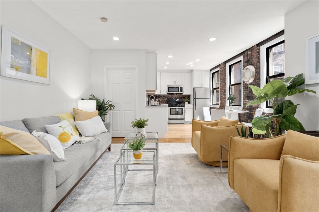 13 Thacher St # 2