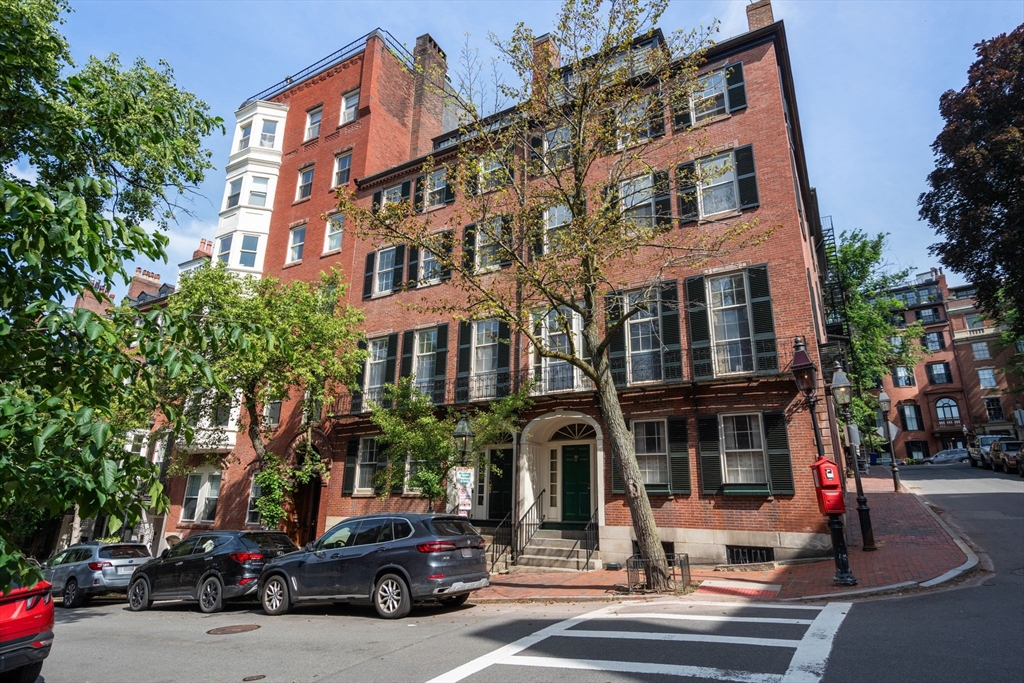 1 Chestnut Street # 3B