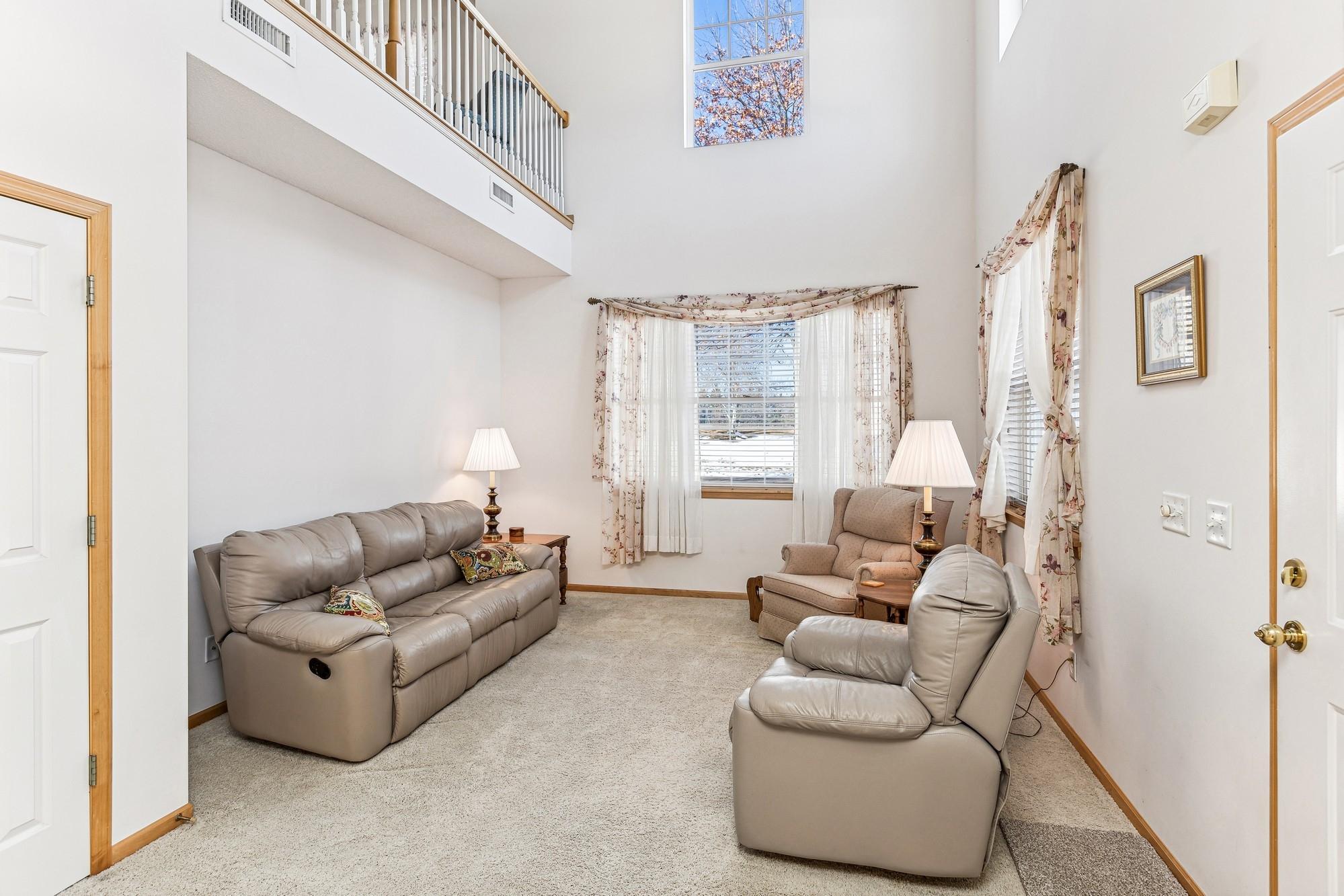 11233 204th Street W Unit: 101