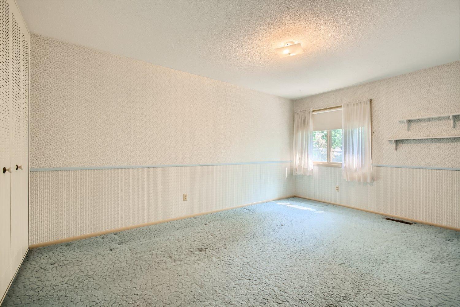 4075 Foss Road