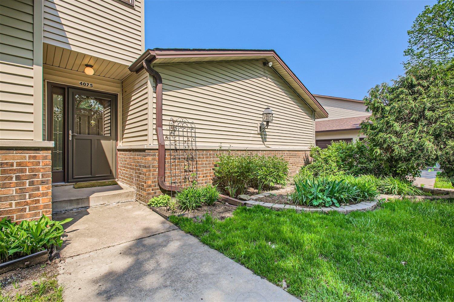 4075 Foss Road