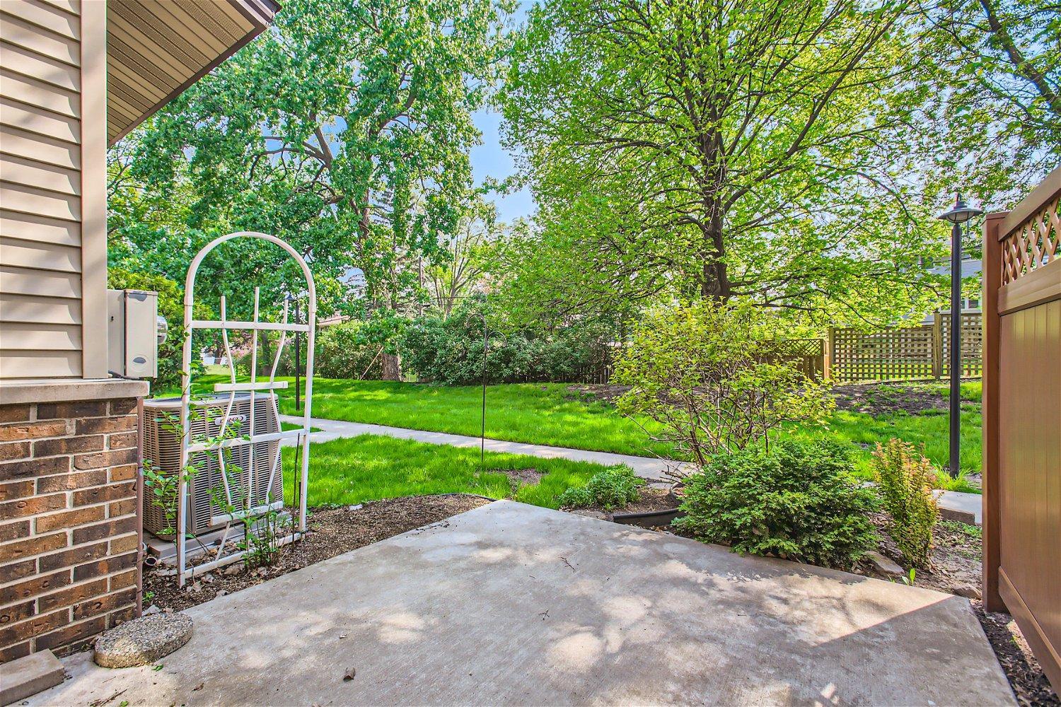 4075 Foss Road