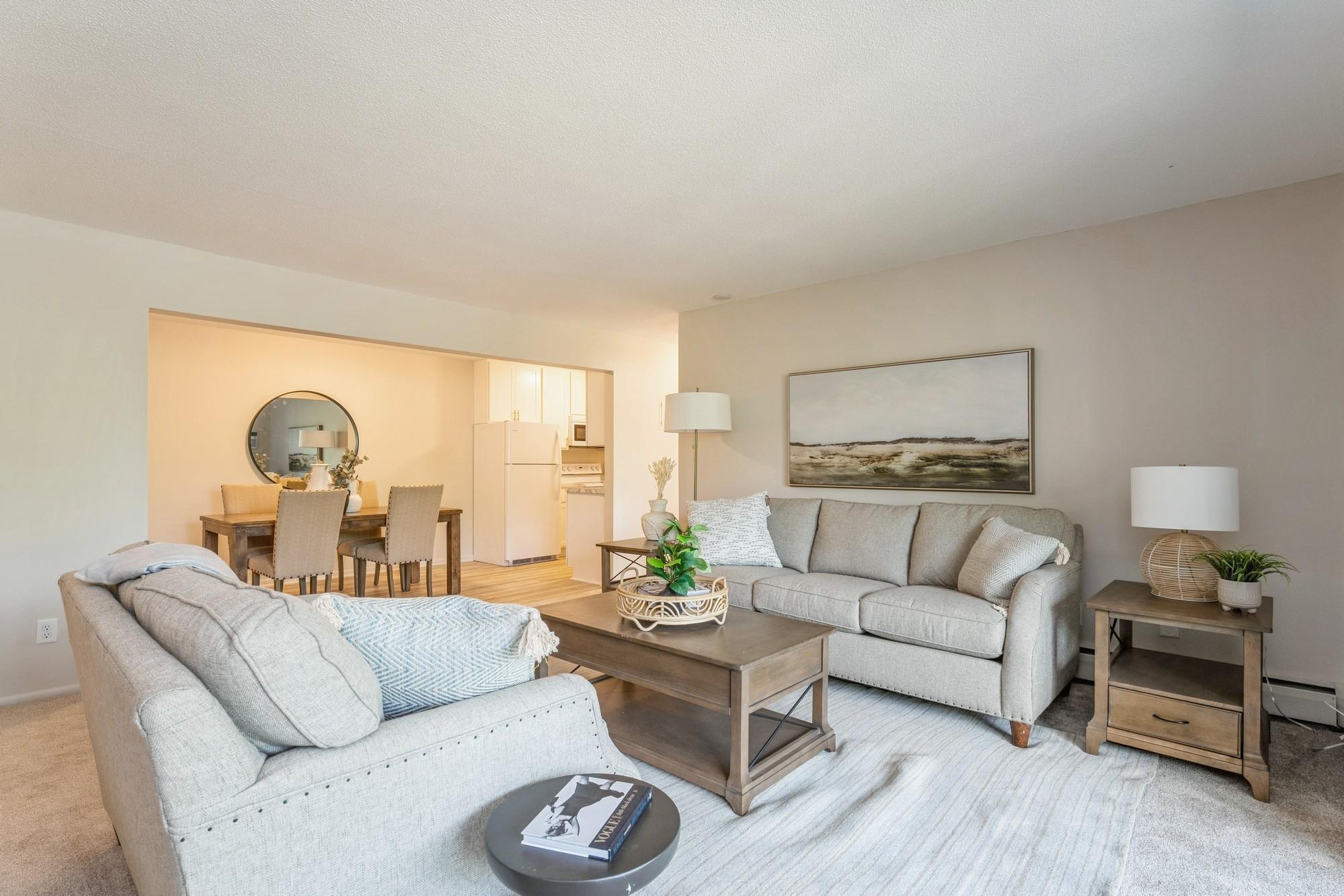 4380 Brookside Court Unit: 202