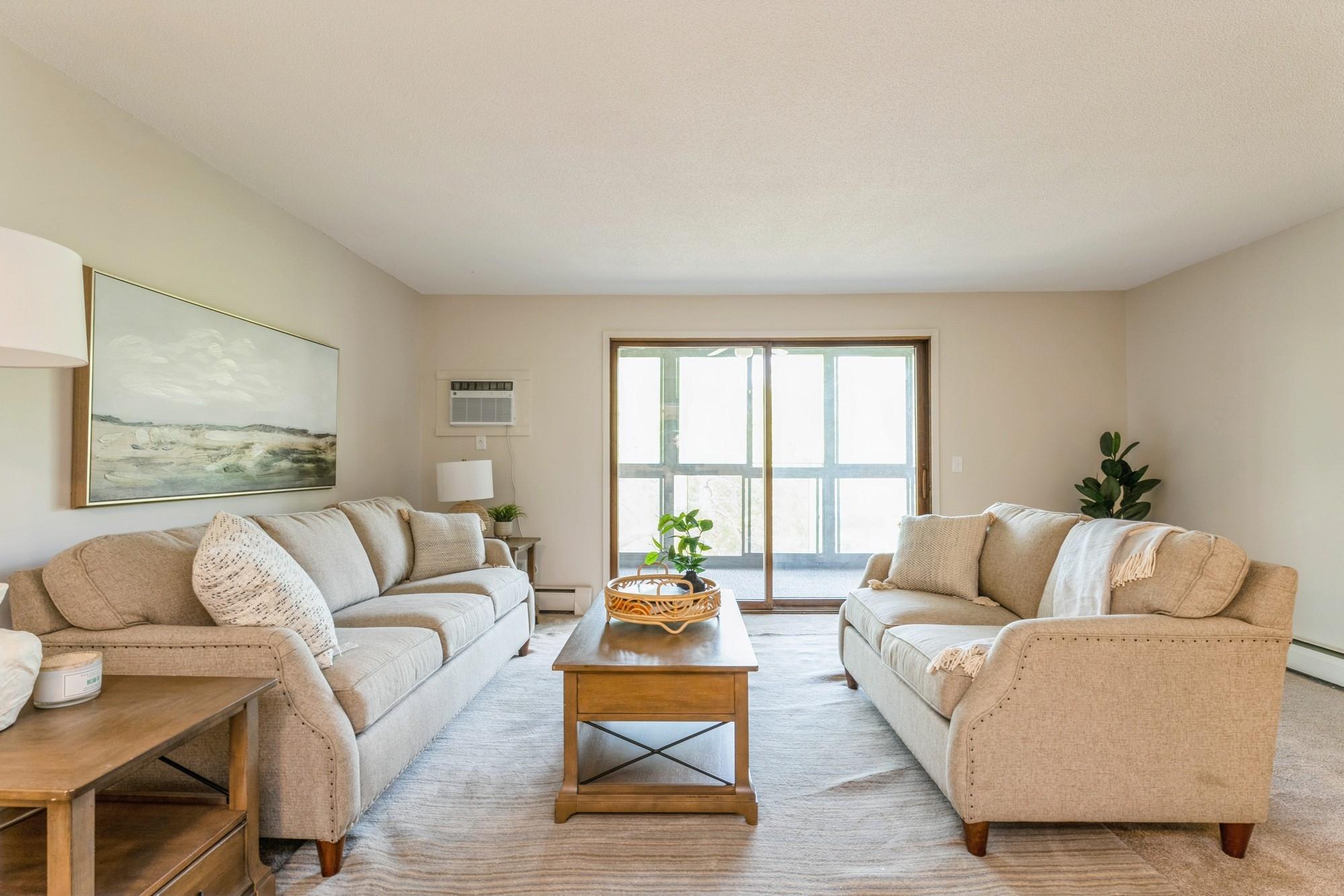 4380 Brookside Court Unit: 202