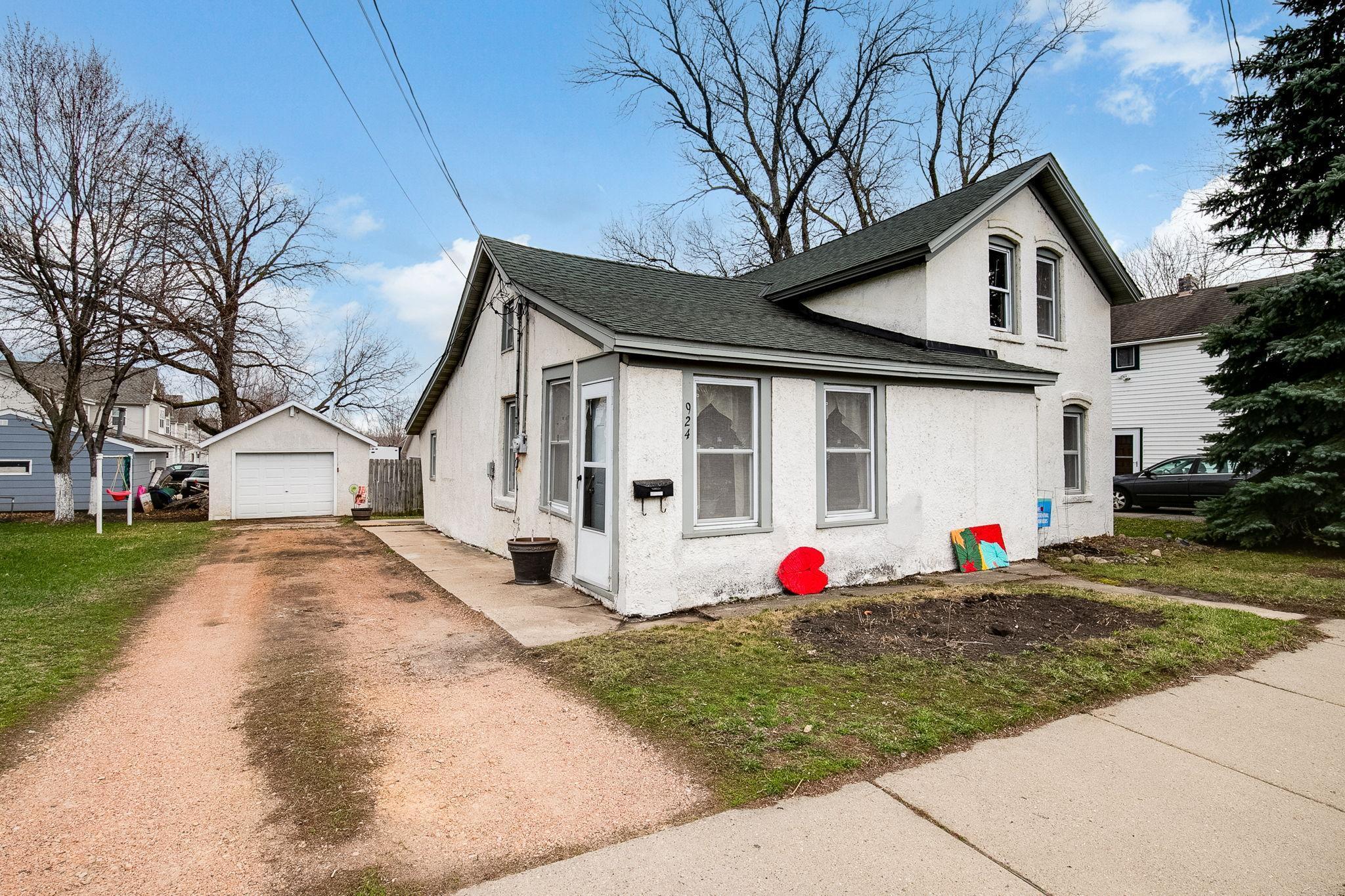 924 Stoughton Avenue