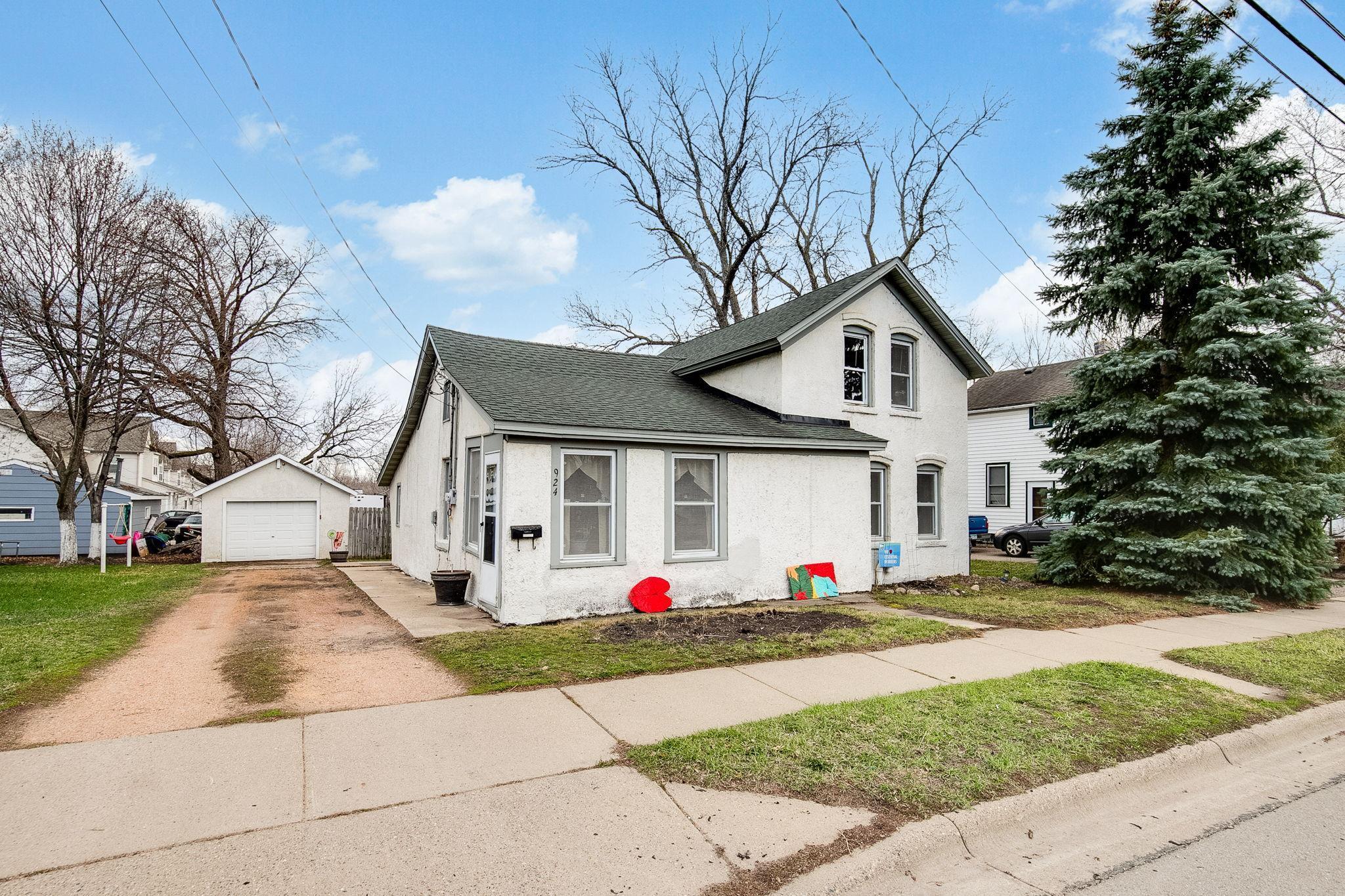 924 Stoughton Avenue