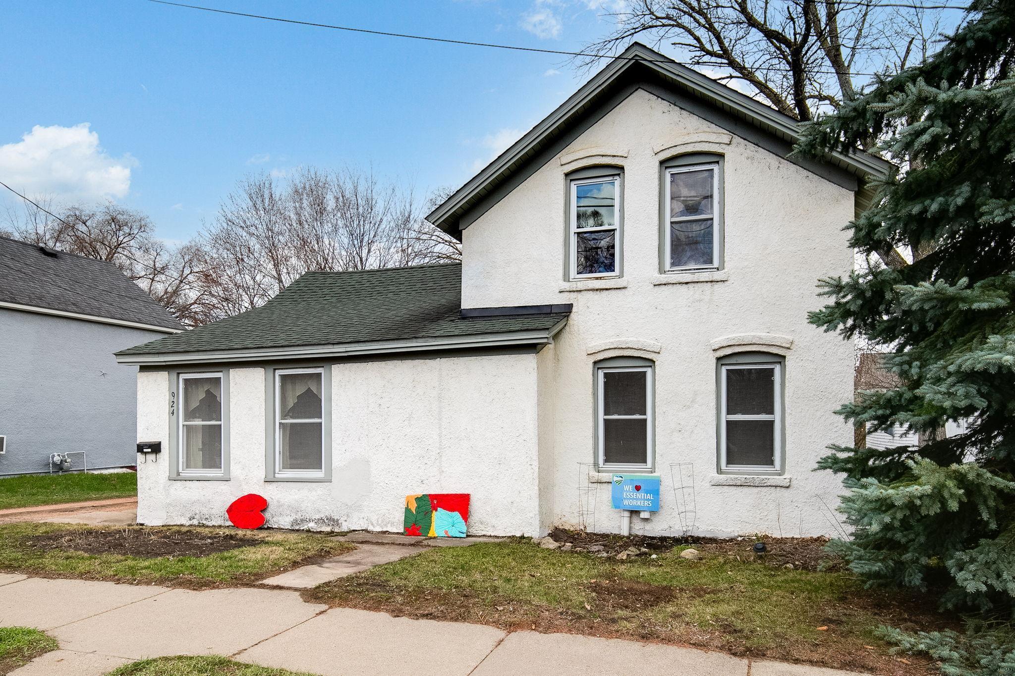 924 Stoughton Avenue