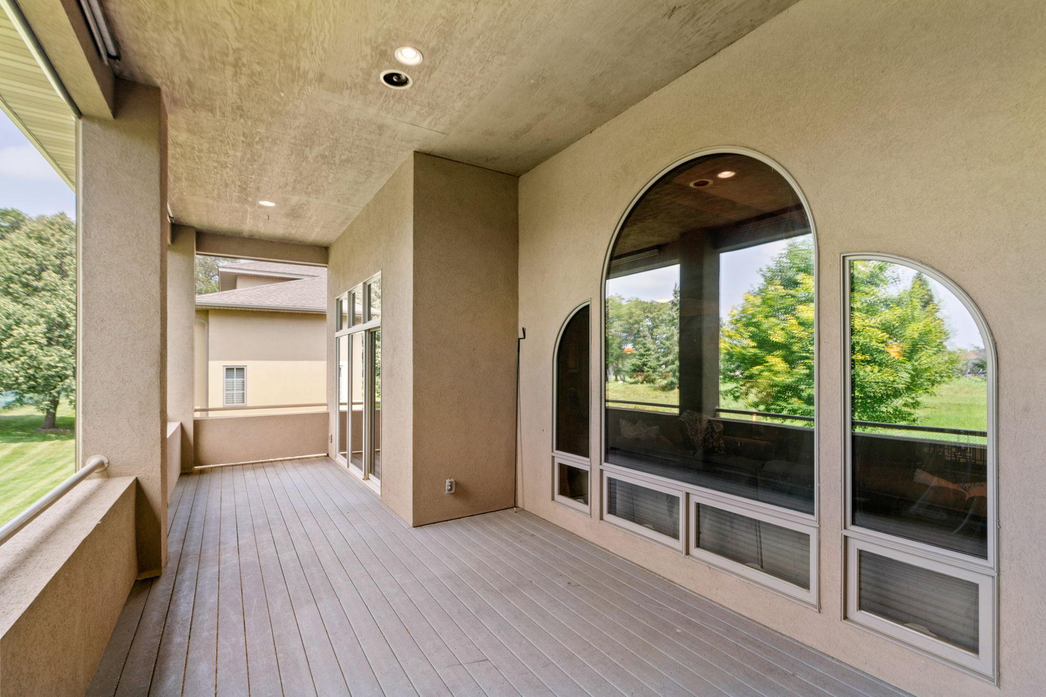 10906 Amen Court NE