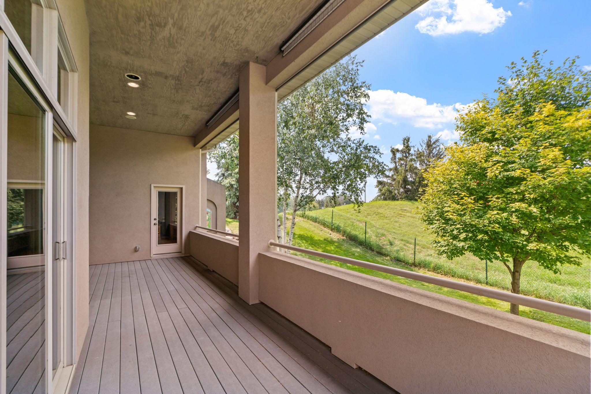 10906 Amen Court NE
