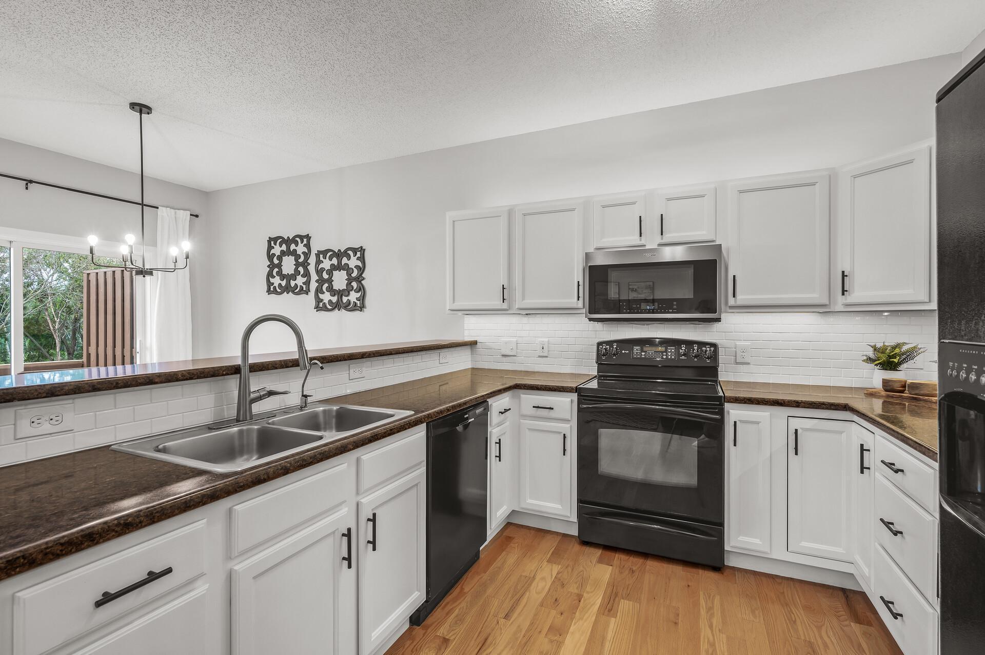 15368 Chili Court