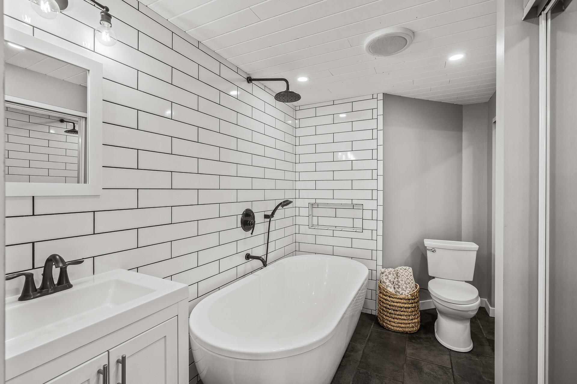 15368 Chili Court