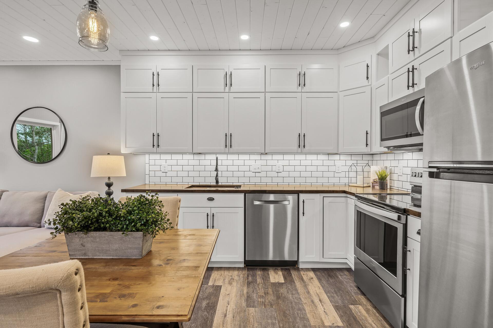 15368 Chili Court