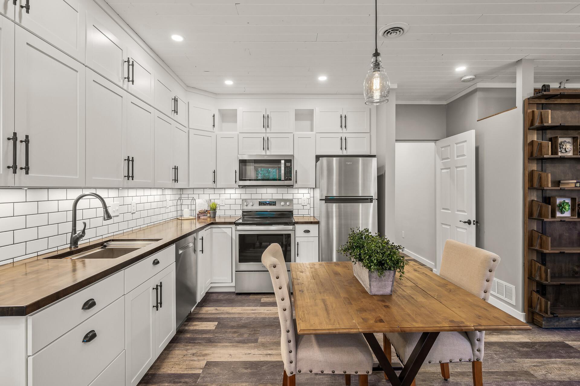 15368 Chili Court