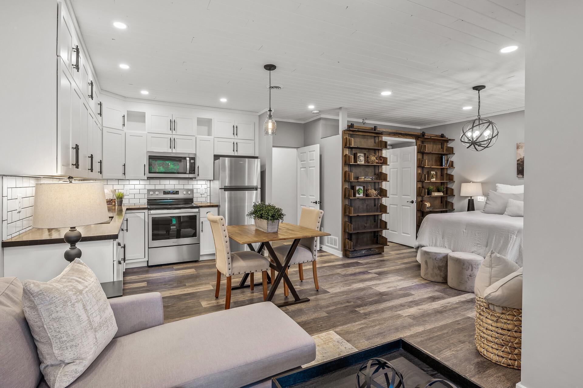 15368 Chili Court