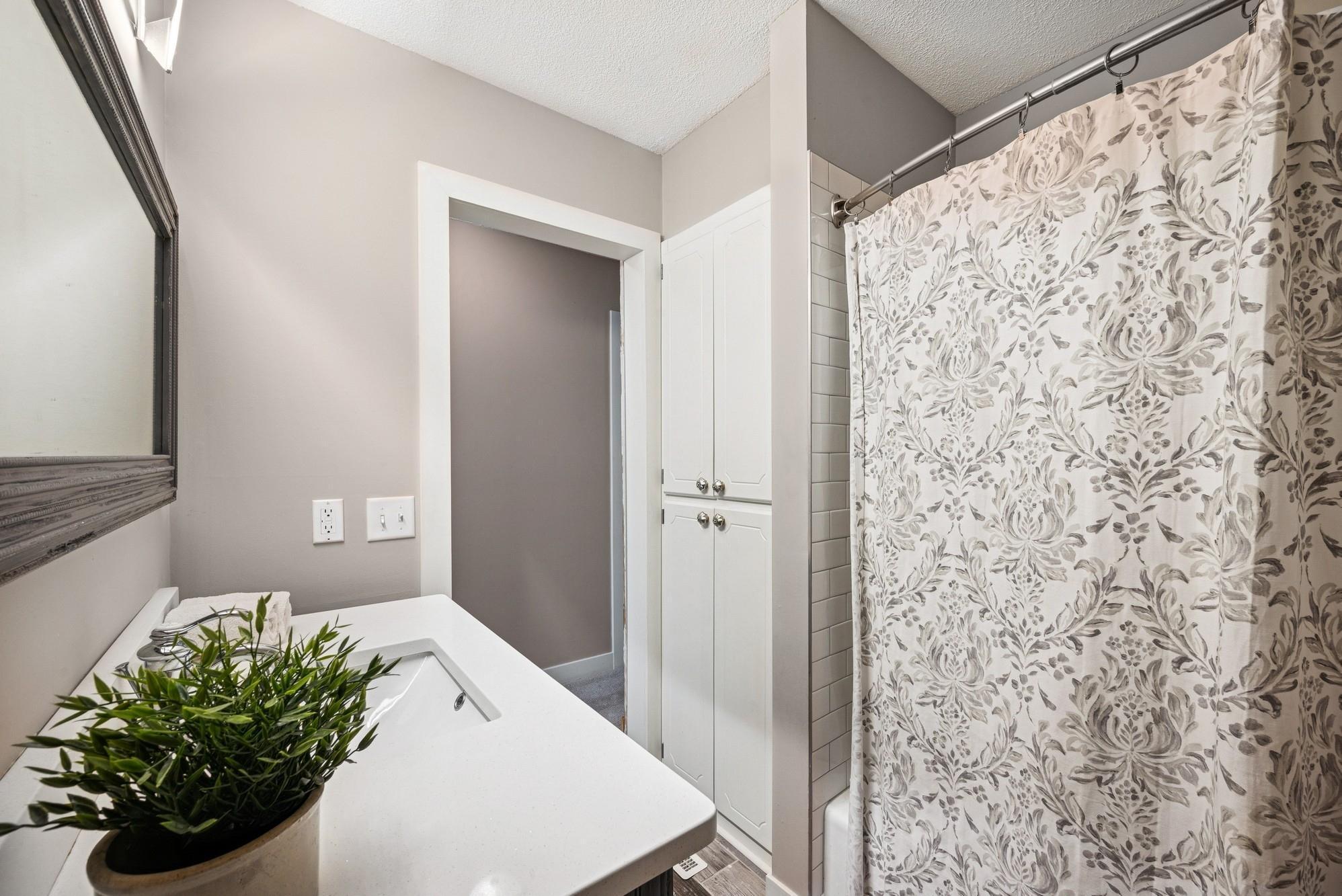 5291 149th Street W
