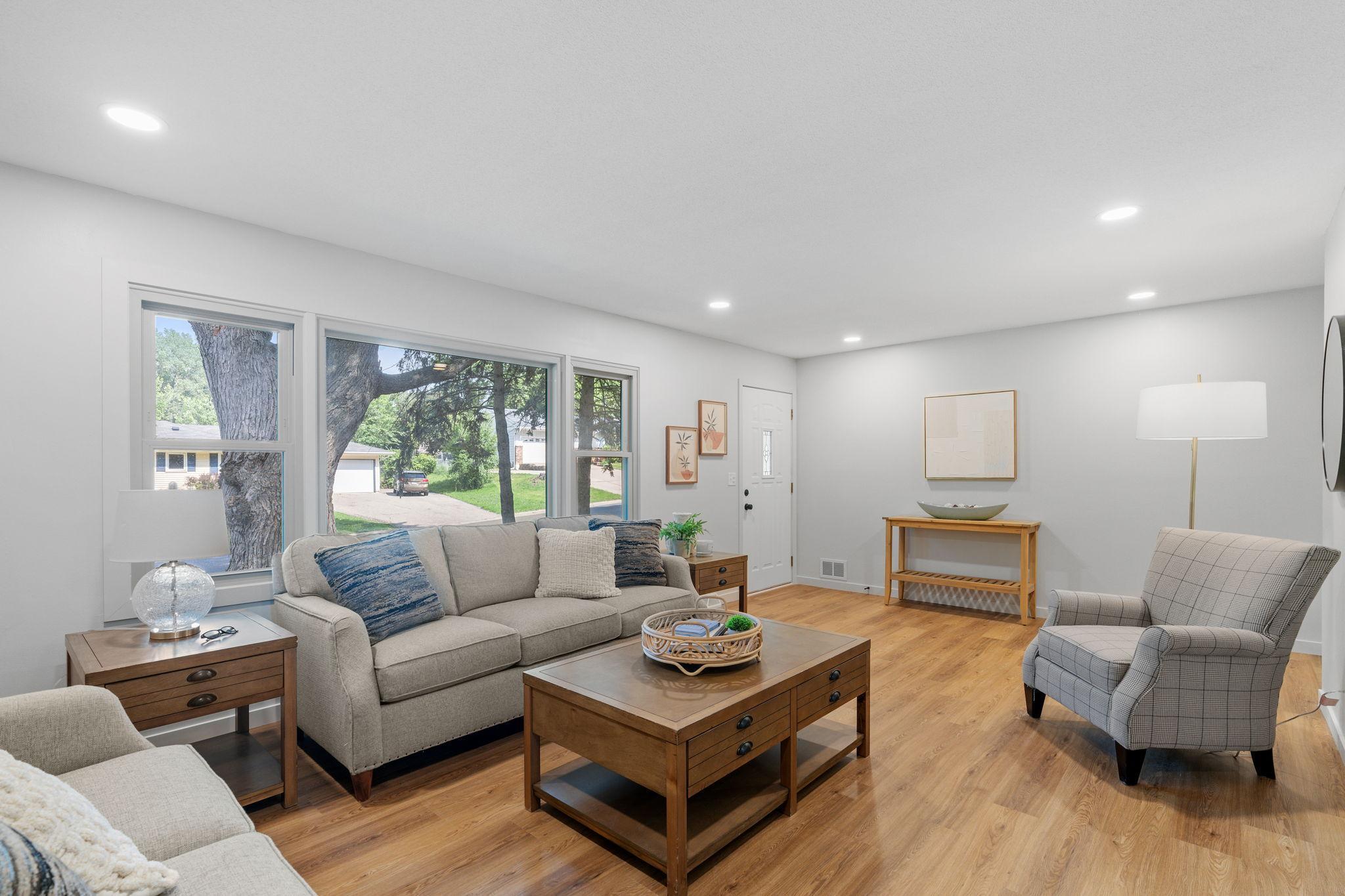 13001 Glenview Drive