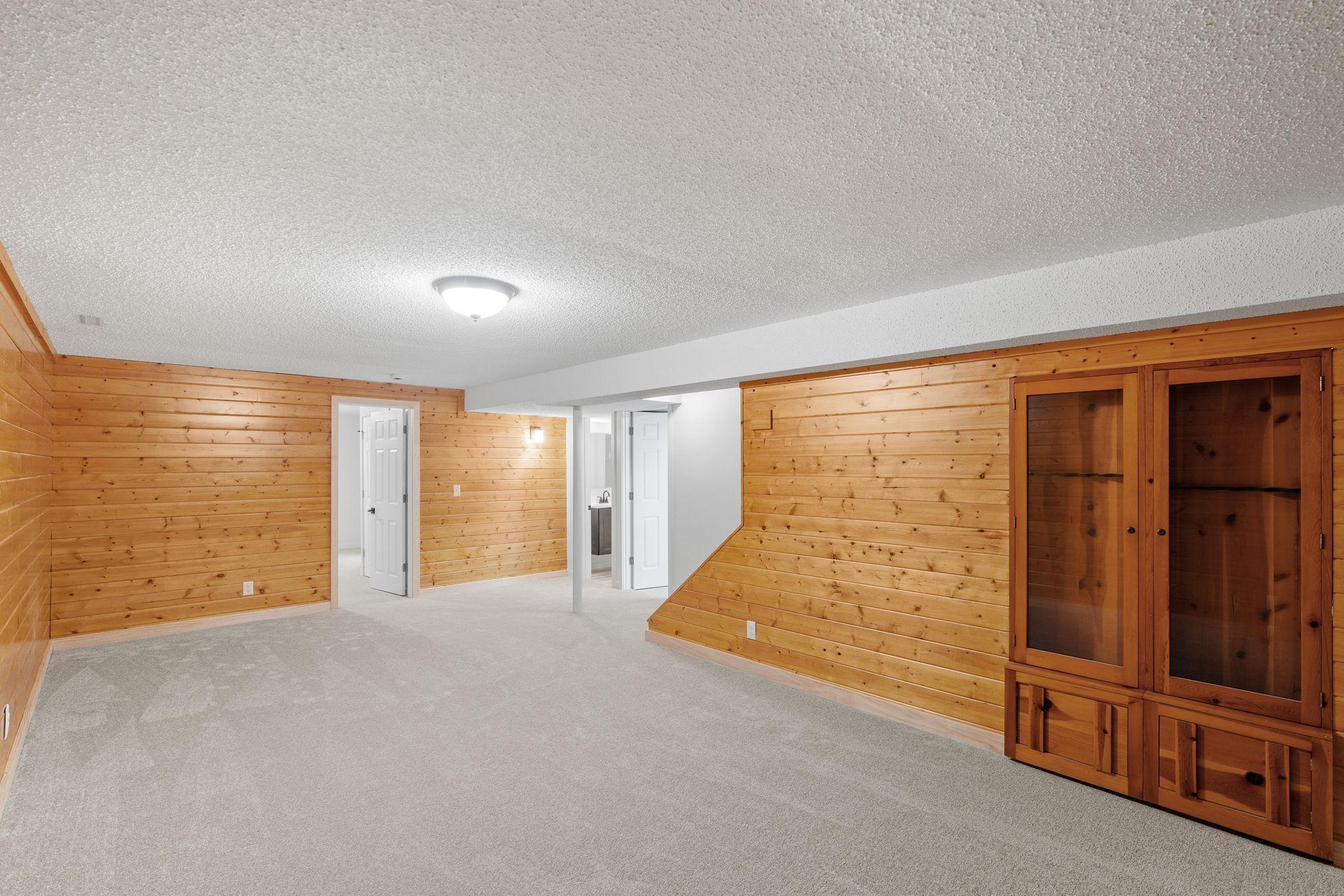 13001 Glenview Drive