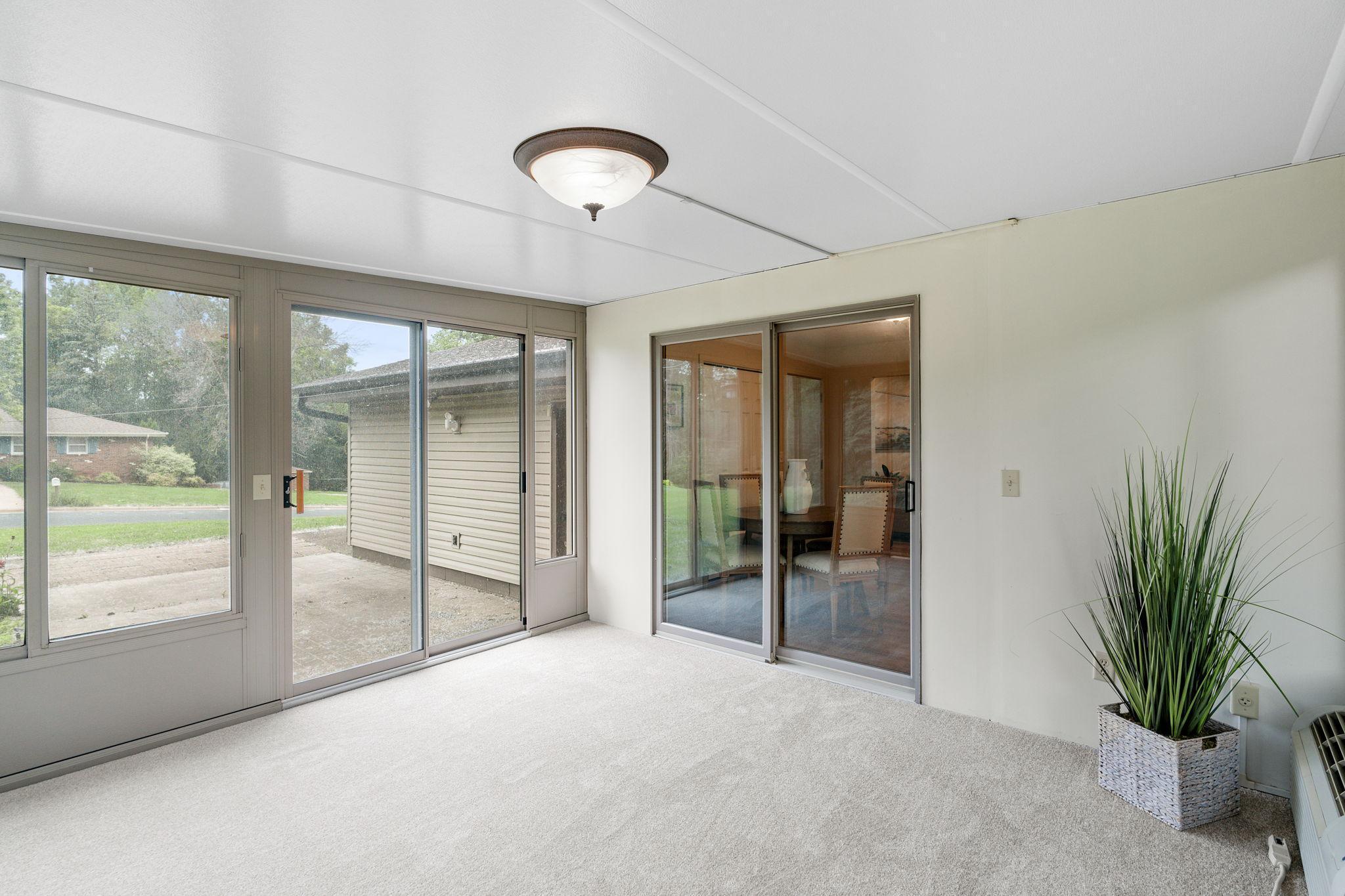13001 Glenview Drive