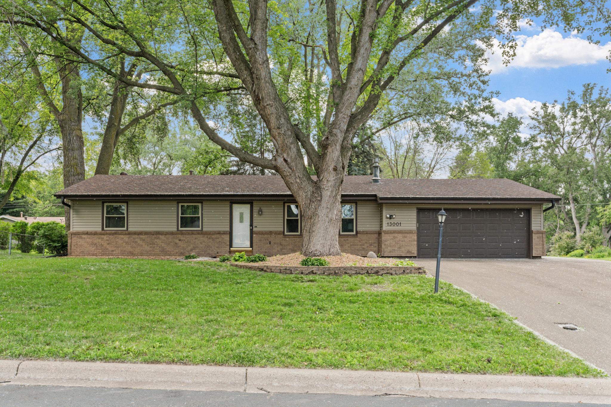13001 Glenview Drive