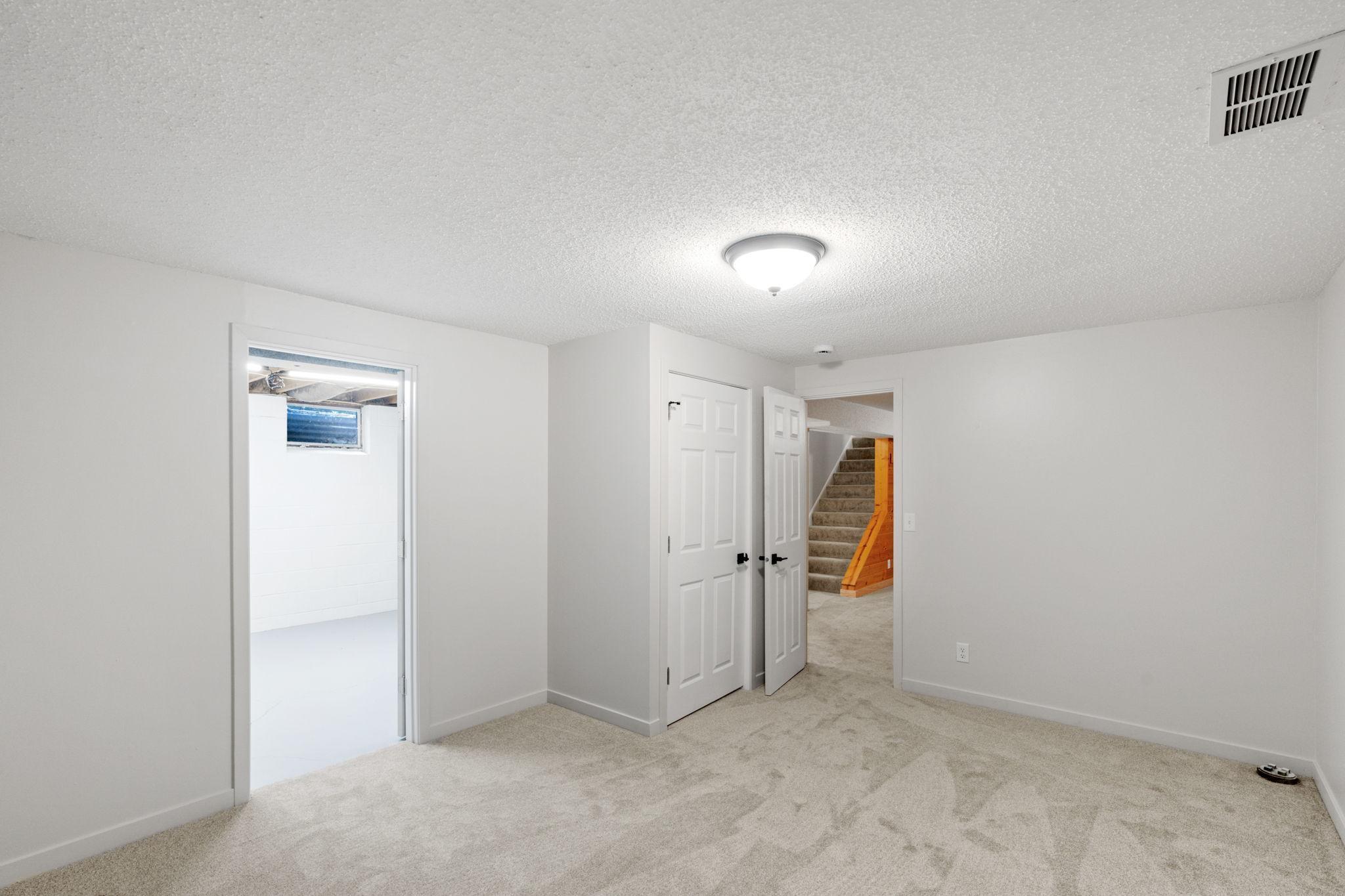 13001 Glenview Drive