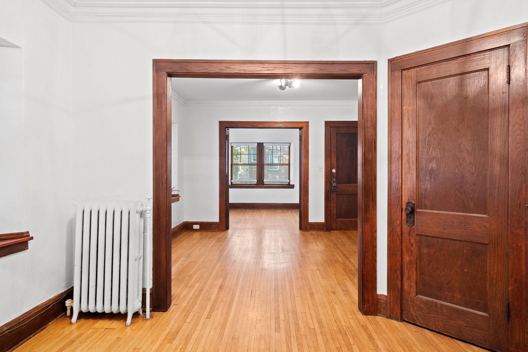 3209 Girard Avenue S Unit: 2